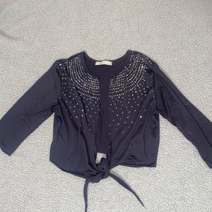 CHARLOTTE RUSSE BLACK SEQUIN TIE SHRUG/CROP- S/M
